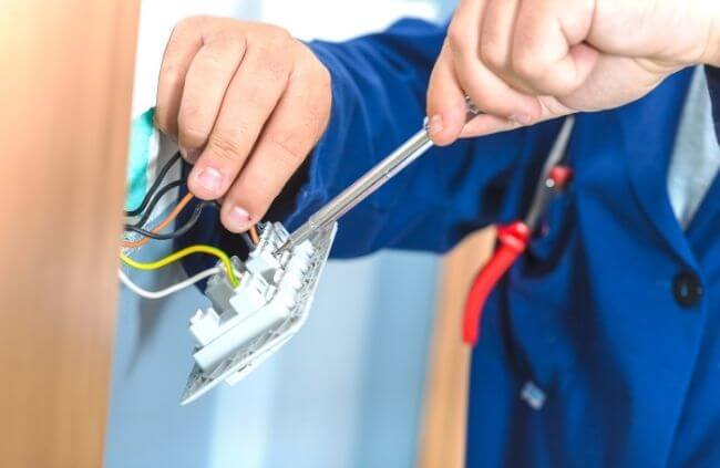 Electrician in Minto from Dave Fenech Electrical Services repairing wall sockets and replacing damaged electrical wiring. Electrician in Minto from Dave Fenech Electrical Services repairing wall sockets and replacing damaged electrical wiring.